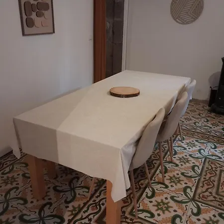 Grand T3 - Clim - Wi-Fi - Terrasse - Centre-Ville 아파트 *