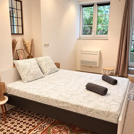 Grand T3 - Clim - Wi-fi - Terrasse - Centre-ville Appartamento Agde